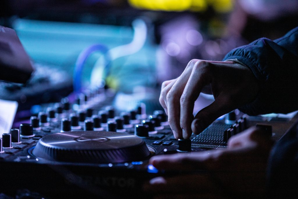 Servei de sessió DJ